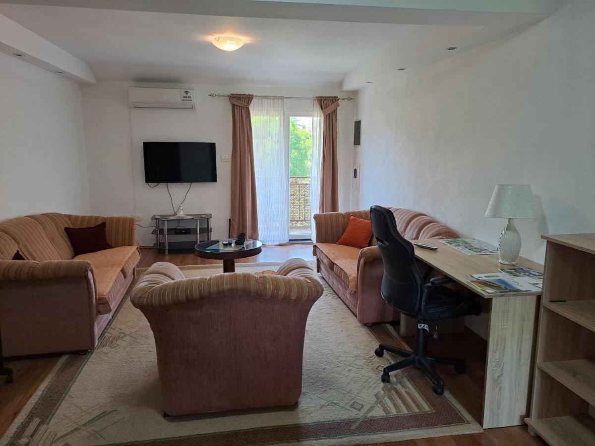 Apartments Mirkovic Cetinje Exterior photo